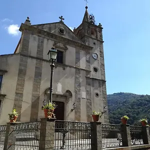 https://alcantara-graniti-room.sicilyhotelsitaly.net